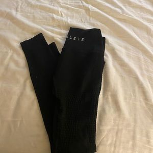 BNWOT ALPHALETE LEGGINGS